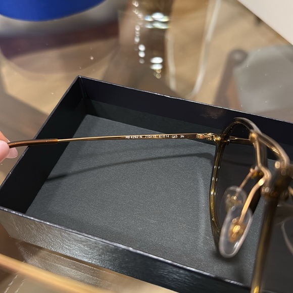 Ray-Ban Sunglasses - Picture 7 of 13